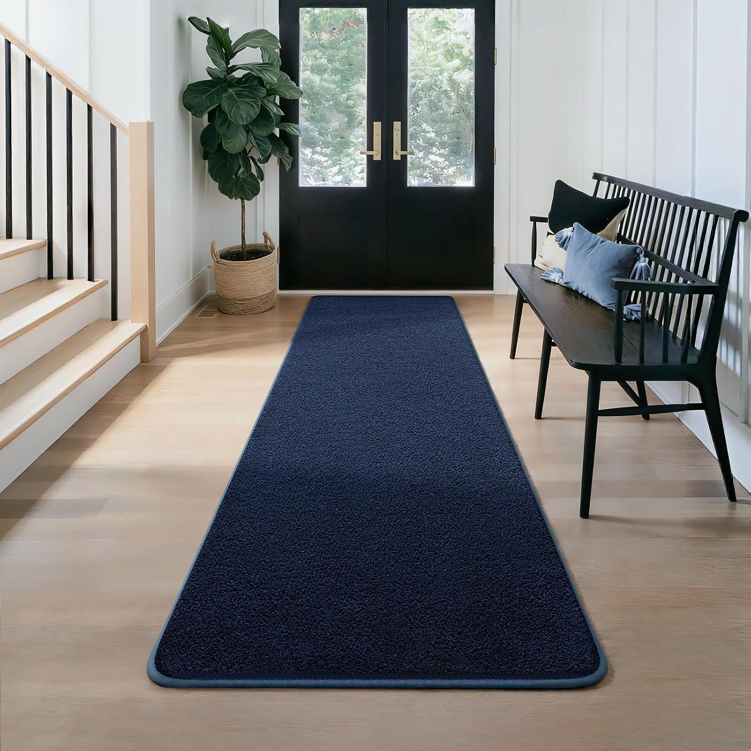 Washable, non-slip strip rug